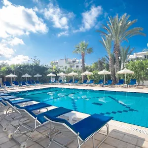Pavlinia & Apartmanhotel